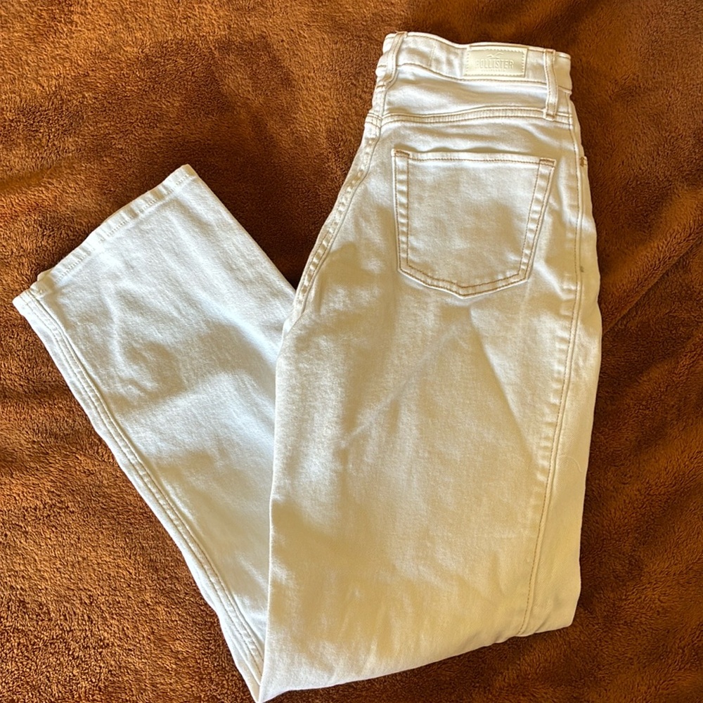 Hollister Curvy Ultra High Rise Dad Jean